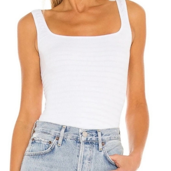 Free People Tops - FREE PEOPLE NWT XS Square One seamless and fitted cami, tank top